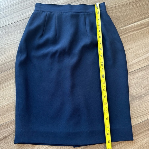 Vintage Navy Blue Matching Suit Set: Pencil Skirt & Blazer Jacket - Picture 11 of 13